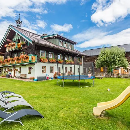 Bauernhof Vorderklinglhub * フラッハウ