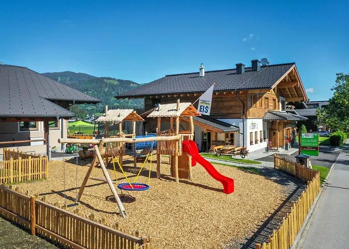 Schiefergut Family Resort Flachau Farmház